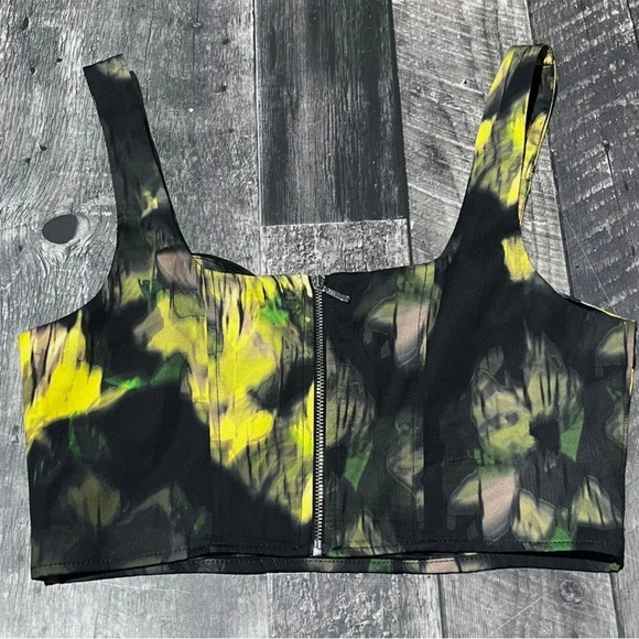 Top shop floral crop top size 4, NWT - Picture 2 of 6